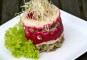 Haringtartaar met mousse van rode biet
