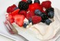 Pavlova met rood fruit