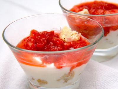 aardbeien yoghurt maken met amaretti