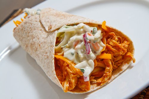 Kip tortilla’s met kaassaus